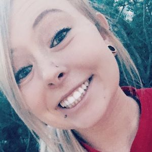 Meet your Posher, Alana